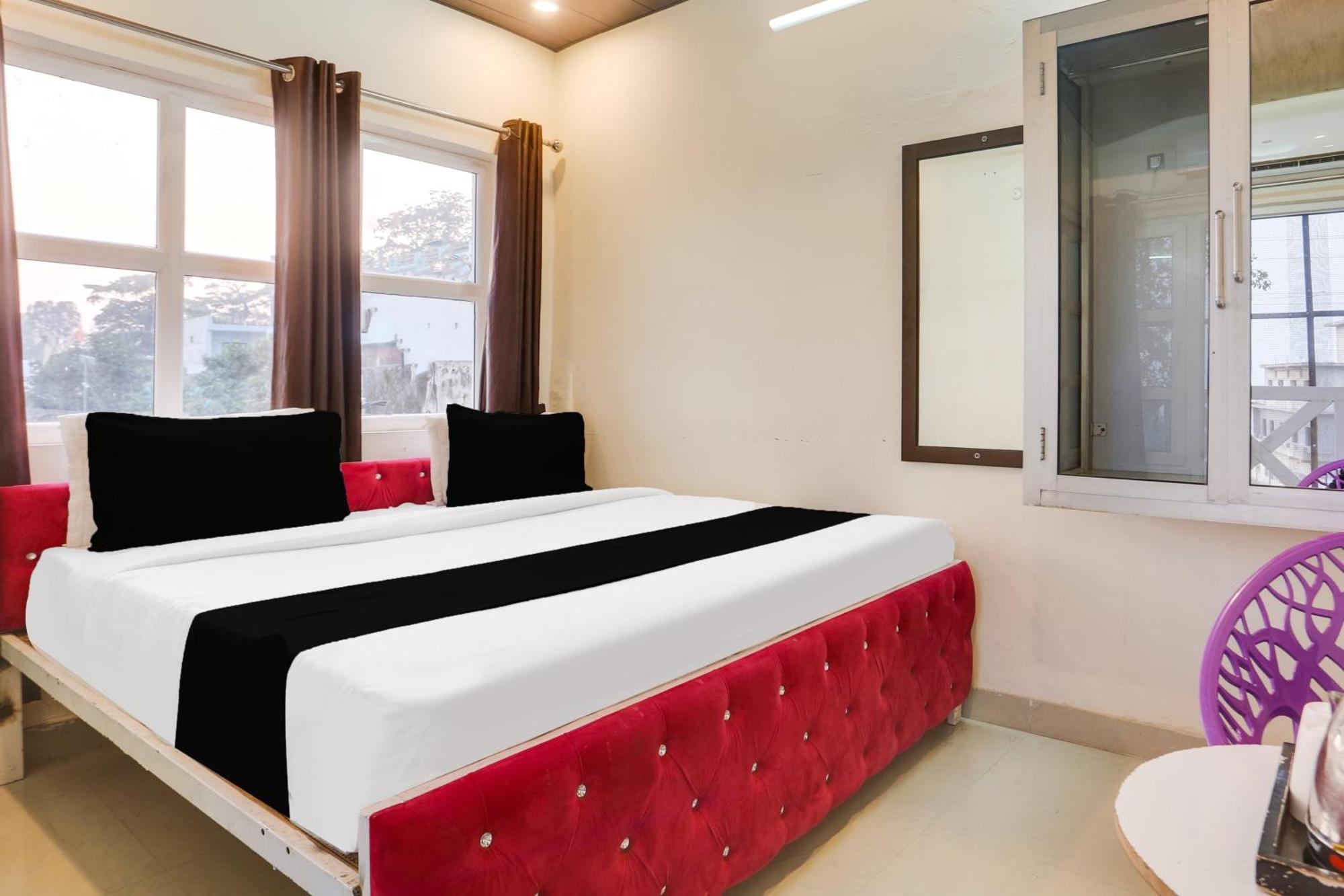 Super Hotel O Jamrani Formerly White House Haldwāni Екстериор снимка