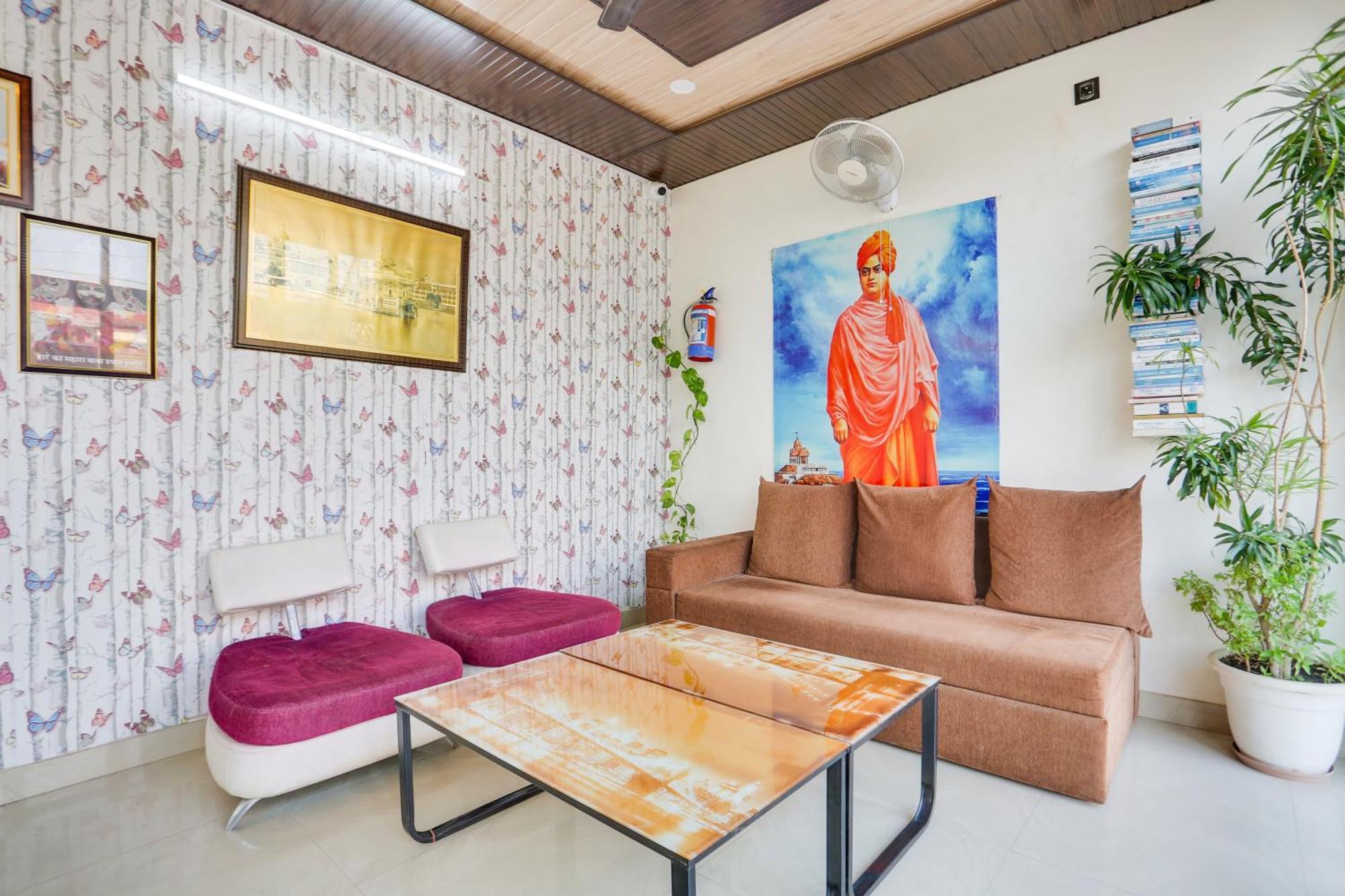 Super Hotel O Jamrani Formerly White House Haldwāni Екстериор снимка